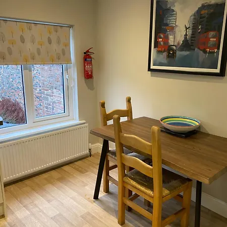 Kezbah2 22 The Square Centre Of Village *